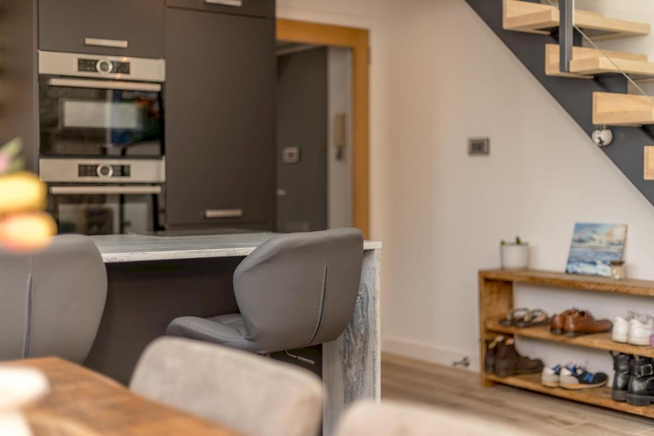 Pass The Keys Stunning 3 Bed Loft Style Apt With Free Parking Edynburg Zewnętrze zdjęcie