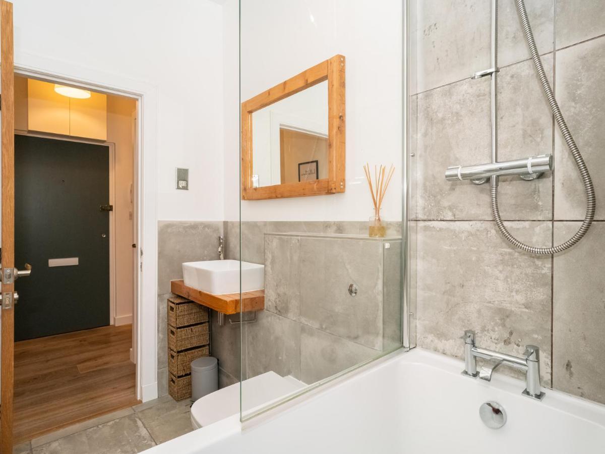 Pass The Keys Stunning 3 Bed Loft Style Apt With Free Parking Edynburg Zewnętrze zdjęcie