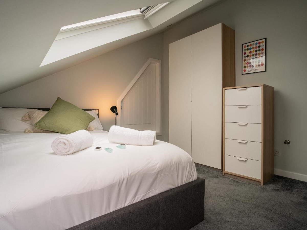 Pass The Keys Stunning 3 Bed Loft Style Apt With Free Parking Edynburg Zewnętrze zdjęcie